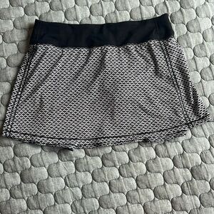 EUC lululemon tennis skirt